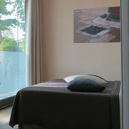 Four Bed & Breakfast Zara